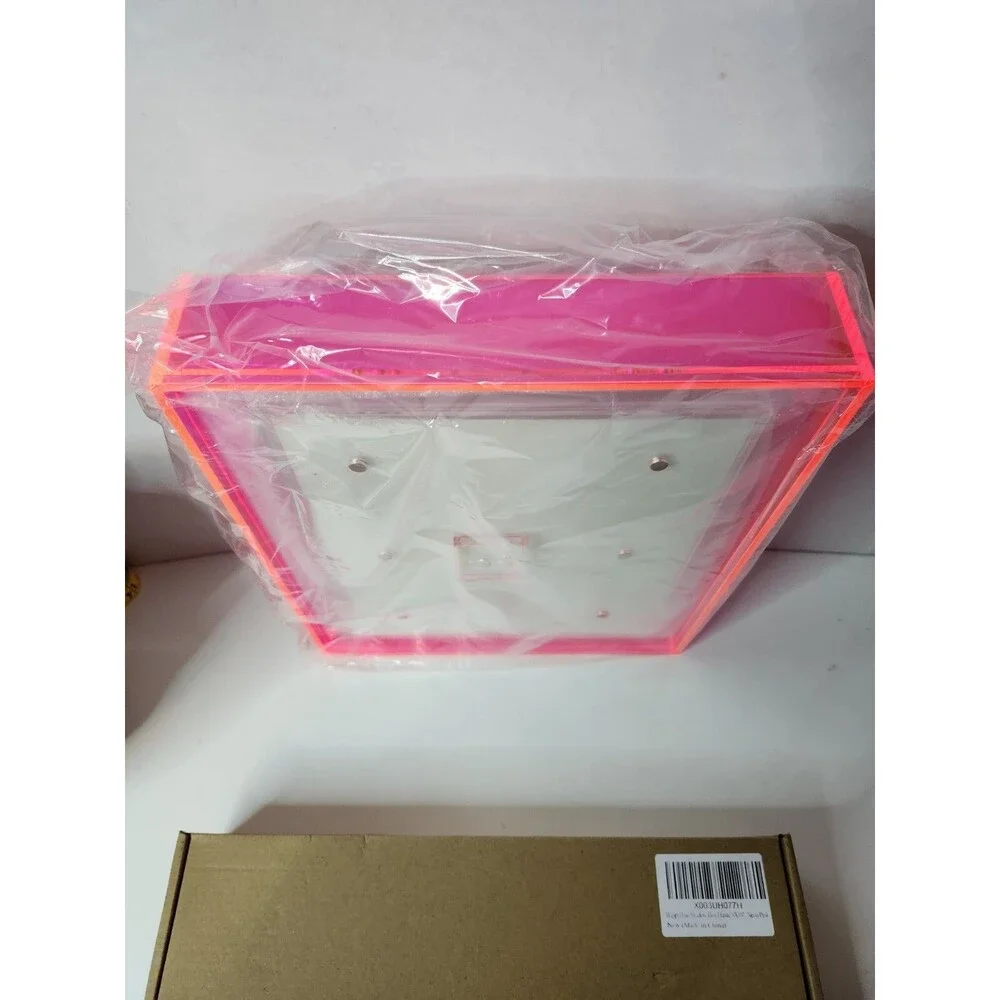 Unbranded holds 10